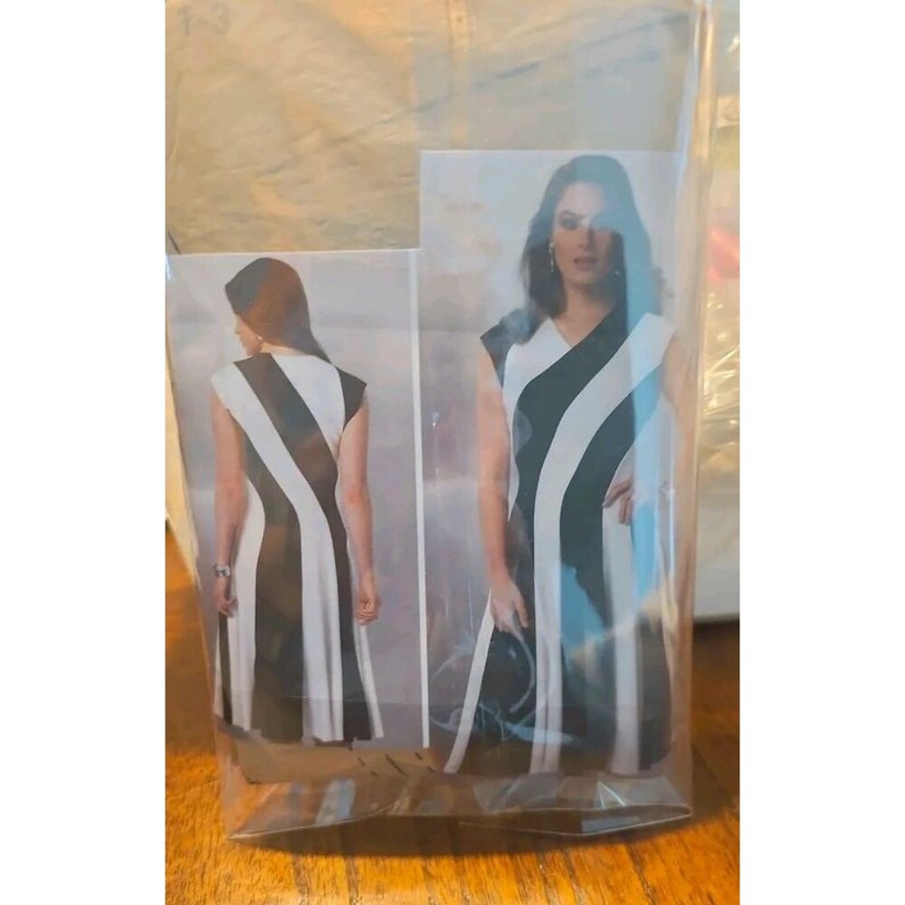 Vogue V9145 Sizes 8-24 Misses’ Dress Sewing Pattern Uncut No Envelope